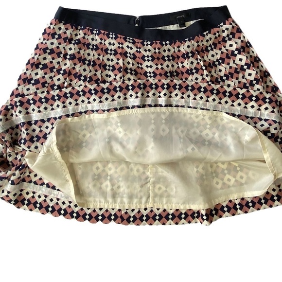 J. Crew Women’s Navy, Pink, Cream Diamond Print Pleated Skirt 100% Silk Size 10 - Picture 6 of 11